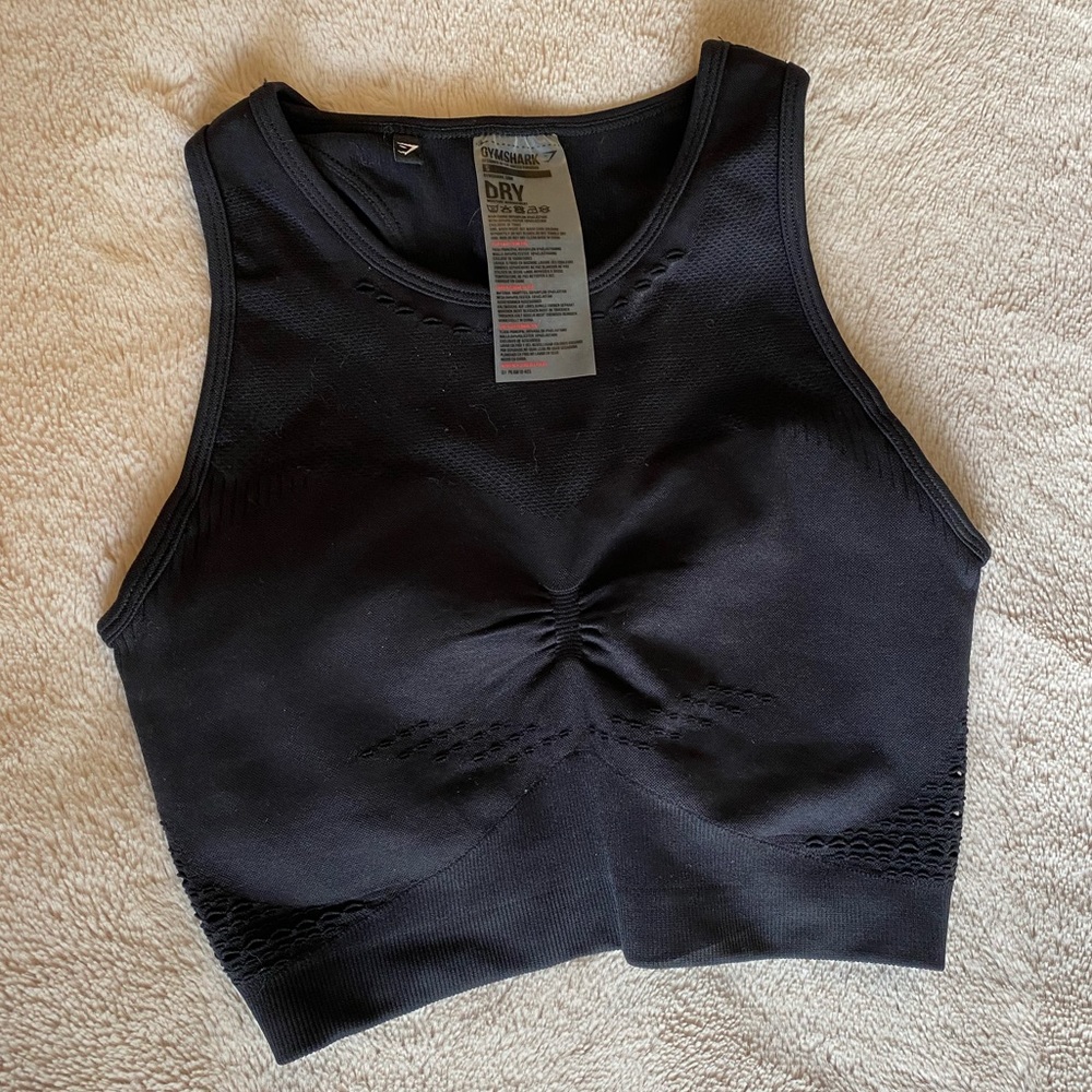 black gymshark seamless crop top